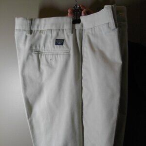 Men's Dockers putty dress pants (khaki type). 31x30. New.